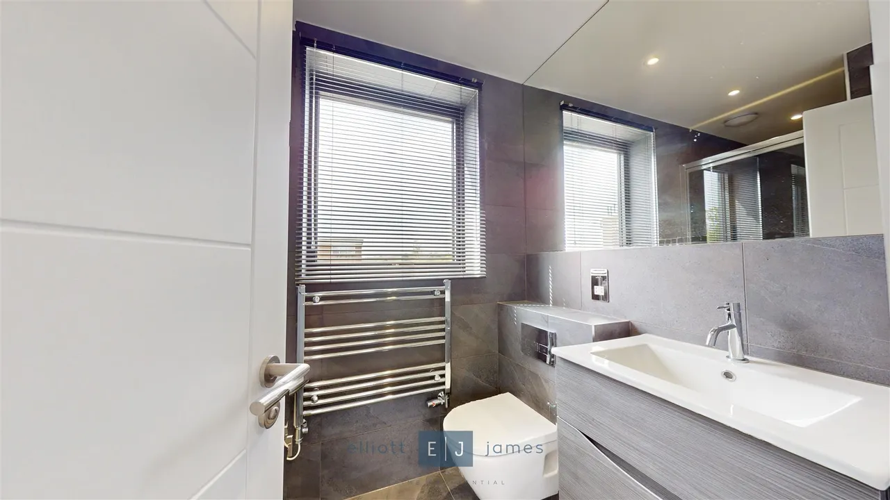 High Road, Loughton, IG10, photo 6