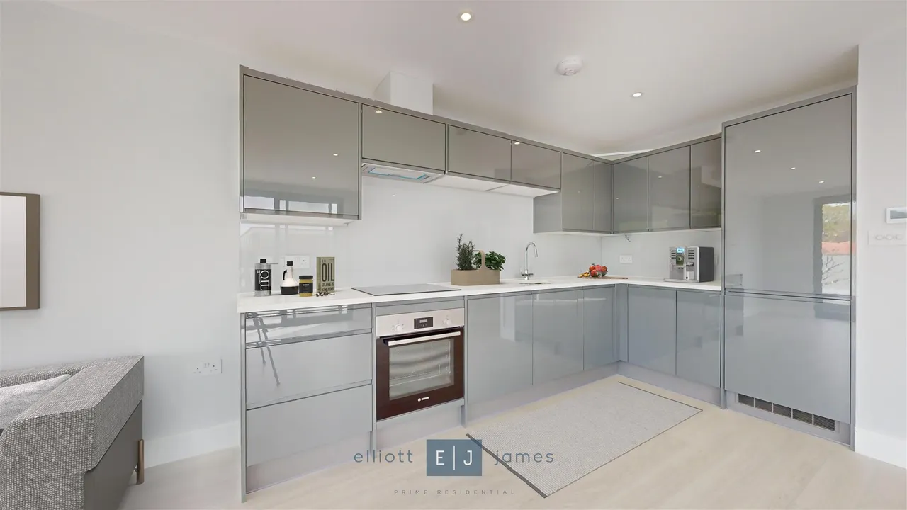 High Road, Loughton, IG10, photo 4