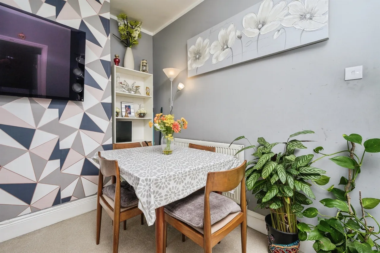 Clifton Place, Plymouth, PL4, photo 7