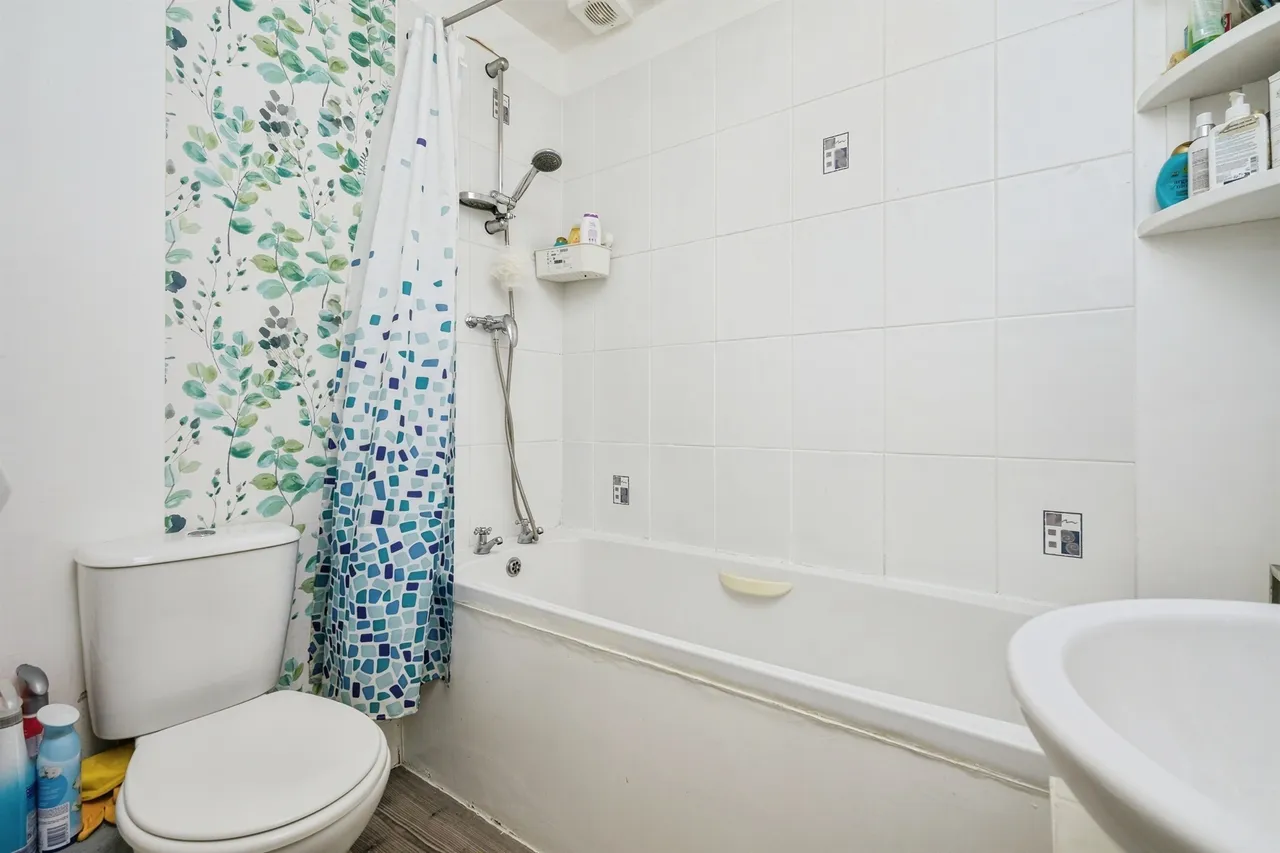 Clifton Place, Plymouth, PL4, photo 12