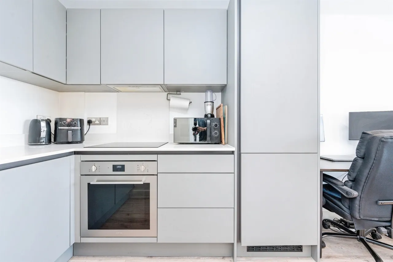 Cherry Tree Road, Watford, WD24, photo 3