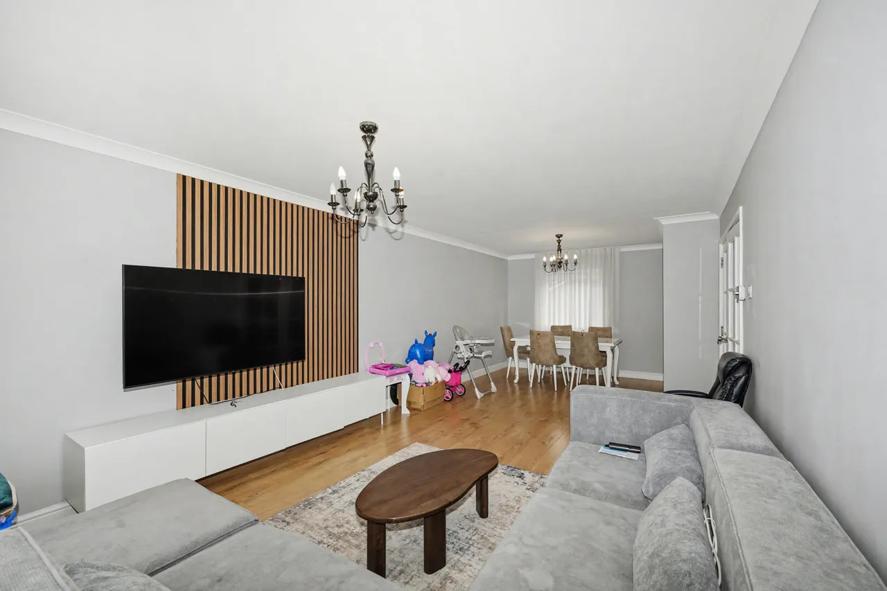 Village Road, Enfield, EN1, photo 10