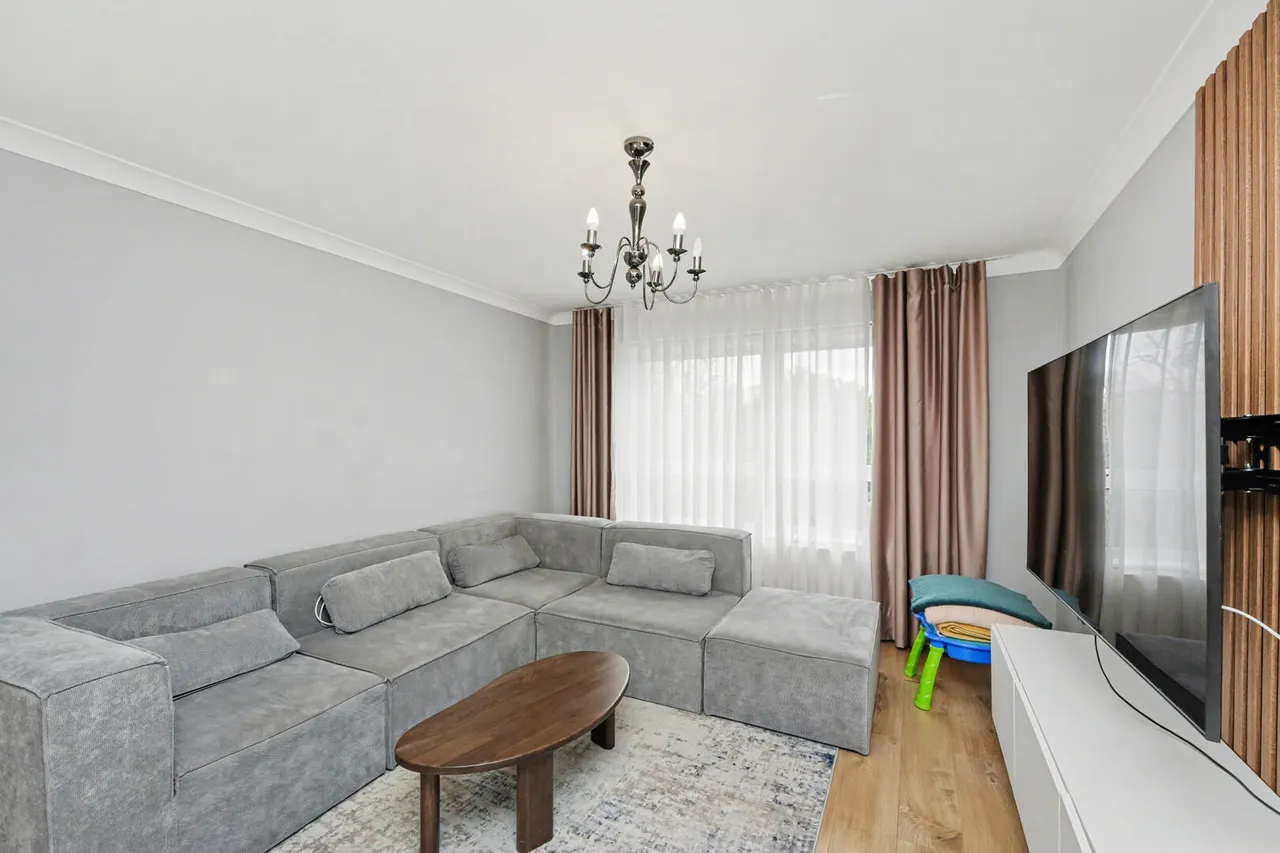 Village Road, Enfield, EN1, photo 15
