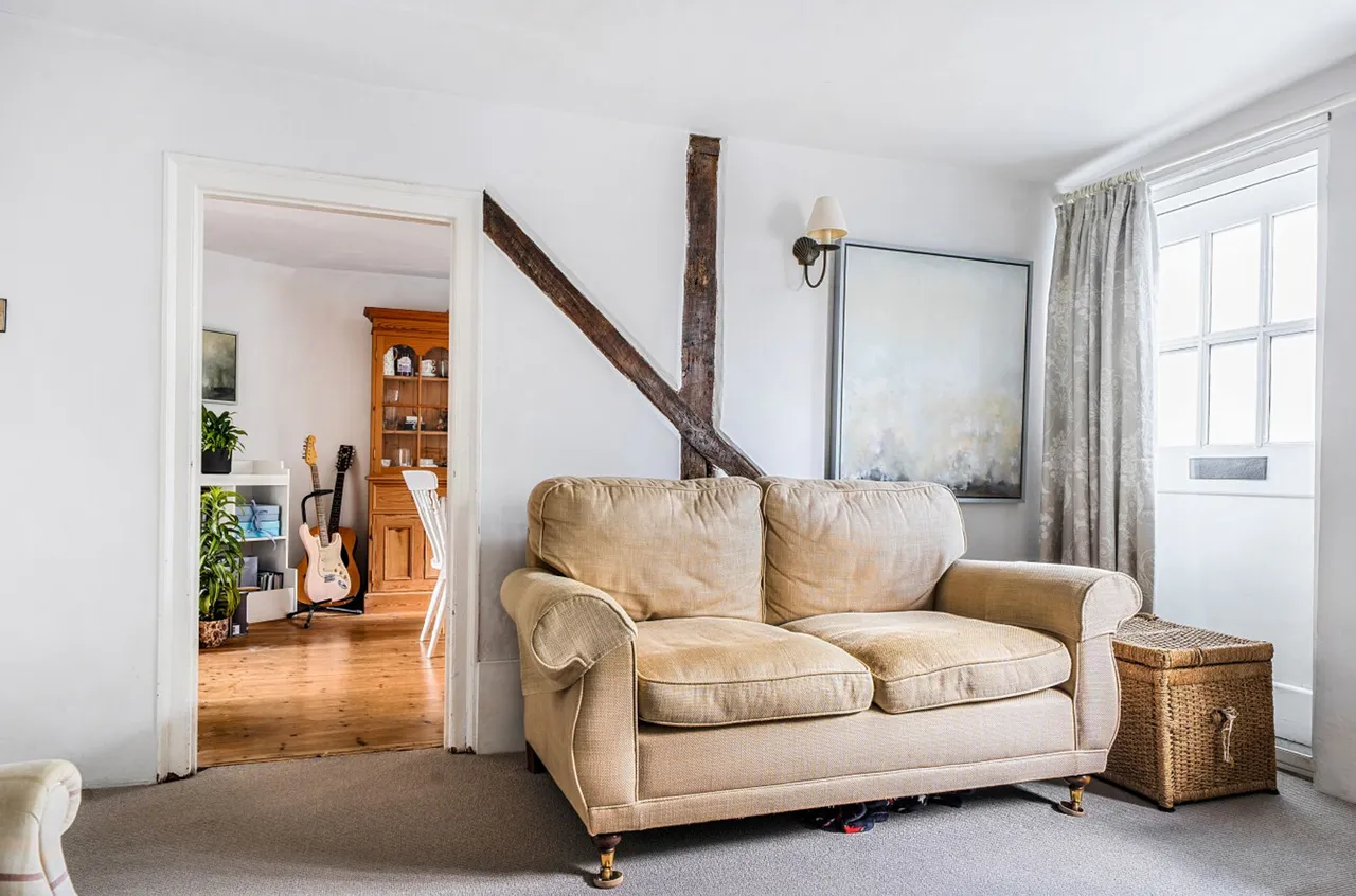 Main Road, Fishbourne, PO18, photo 10