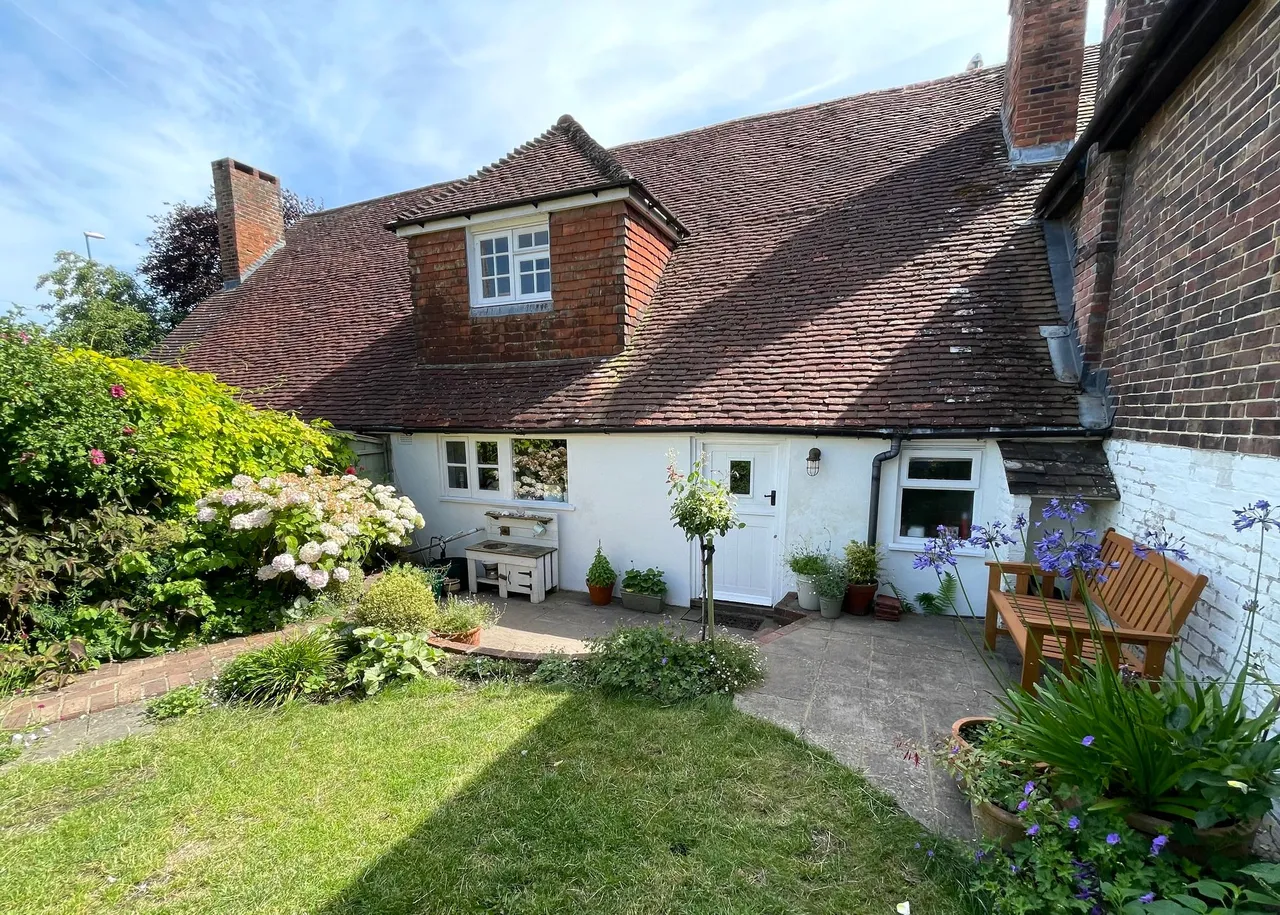 3 bed property for sale, Main Road, Fishbourne, PO18