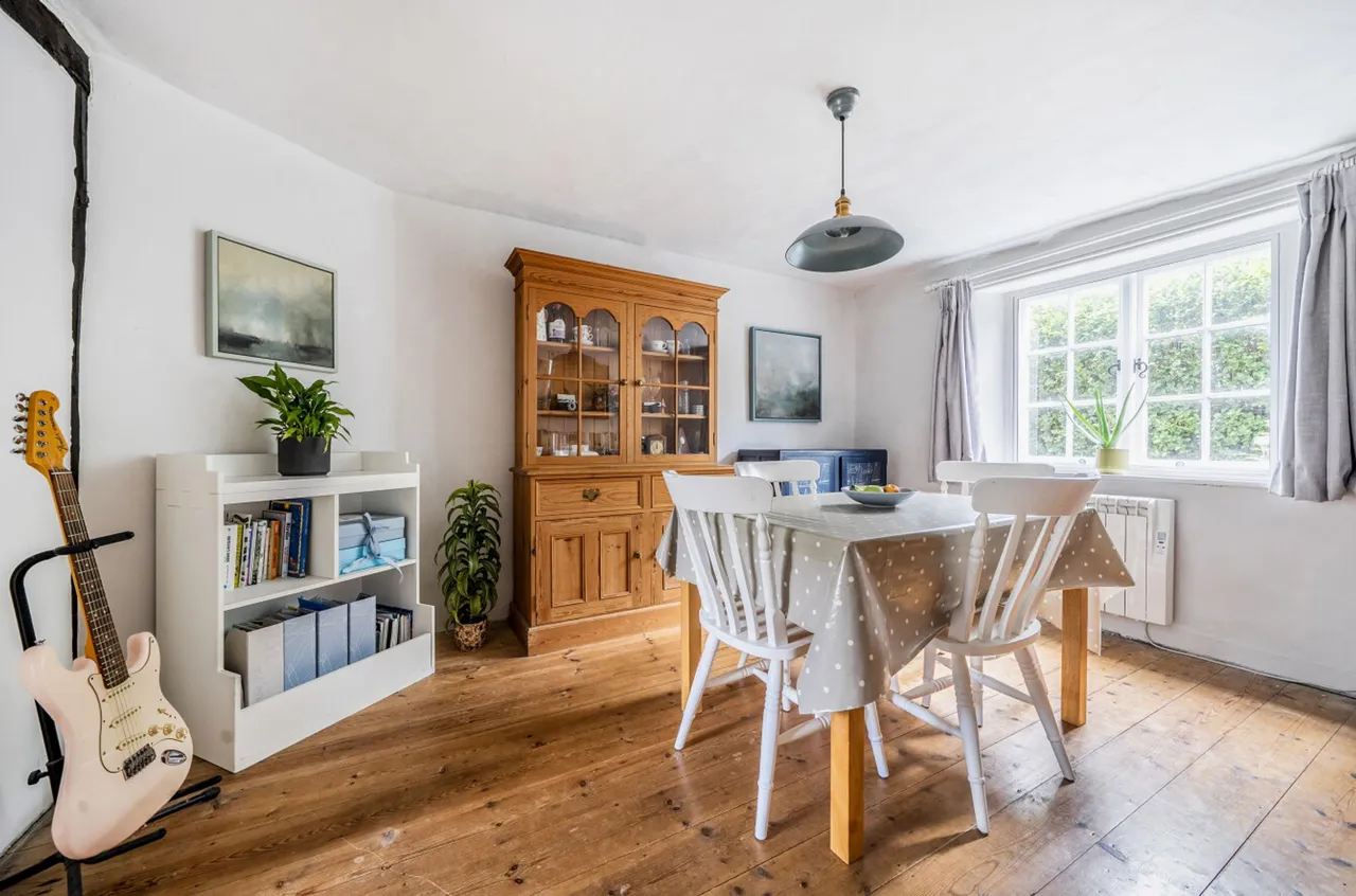 Main Road, Fishbourne, PO18, photo 8