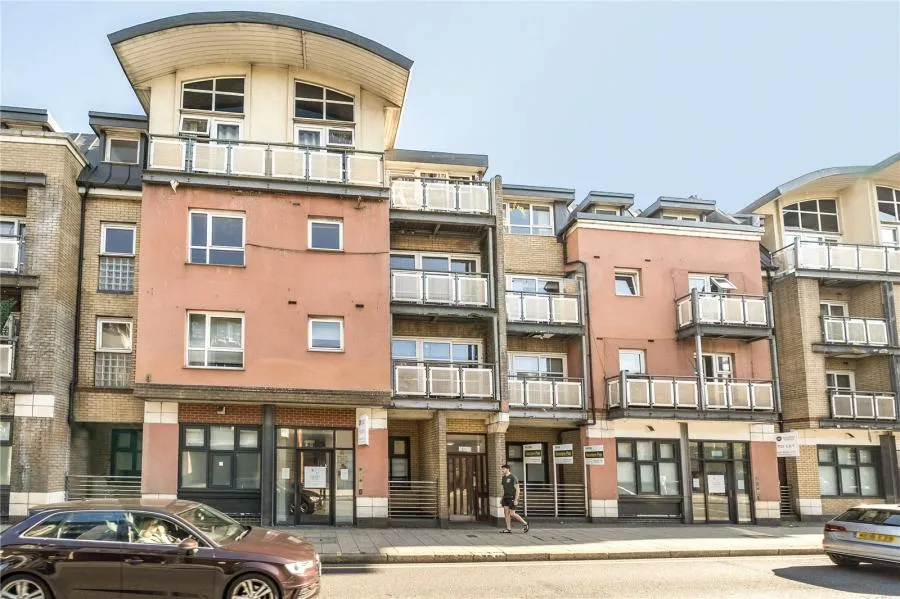 1 bed flat for sale, London Road, Kingston upon Thames, KT2