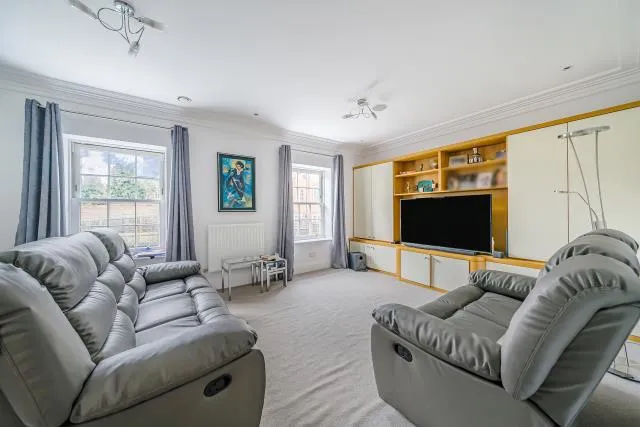 Ashridge Close, London, N3, photo 6
