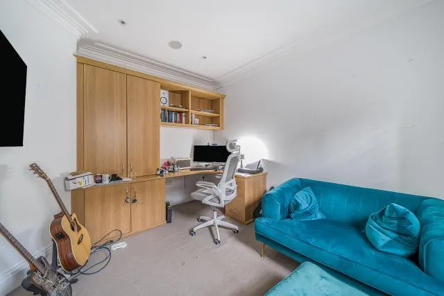 Ashridge Close, London, N3, photo 15
