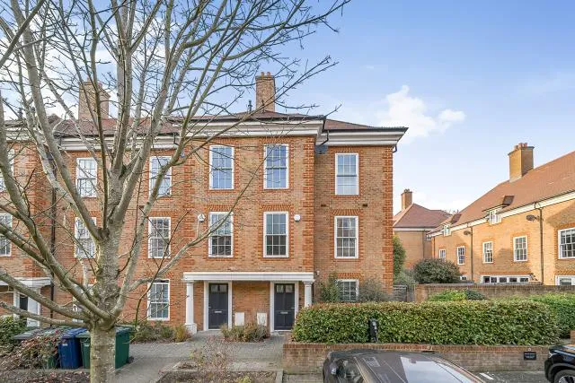 Ashridge Close, London, N3, photo 5