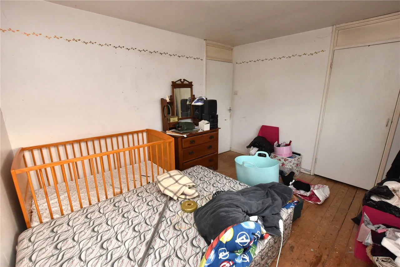 Moor Crescent, Chase, LS11, photo 5