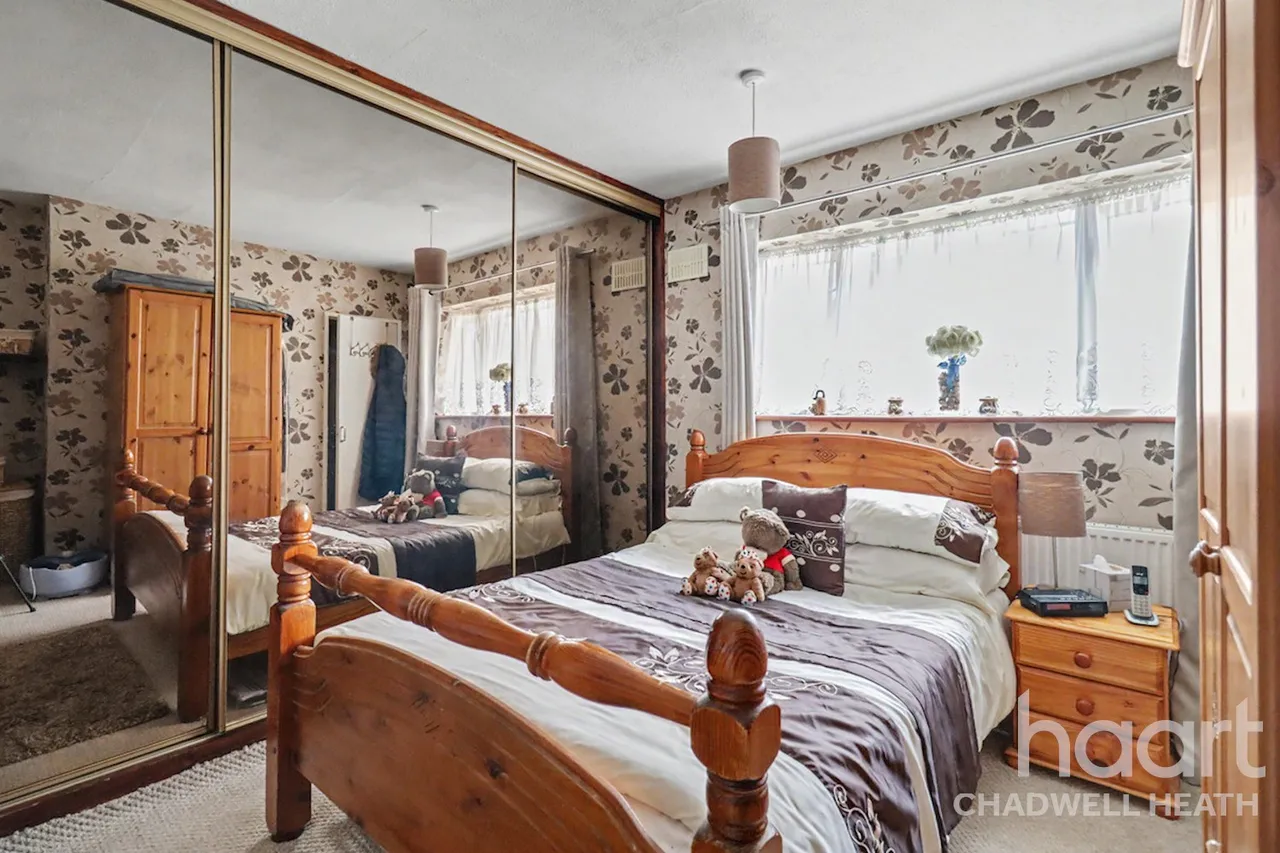 Padnall Road, Romford, RM6, photo 8
