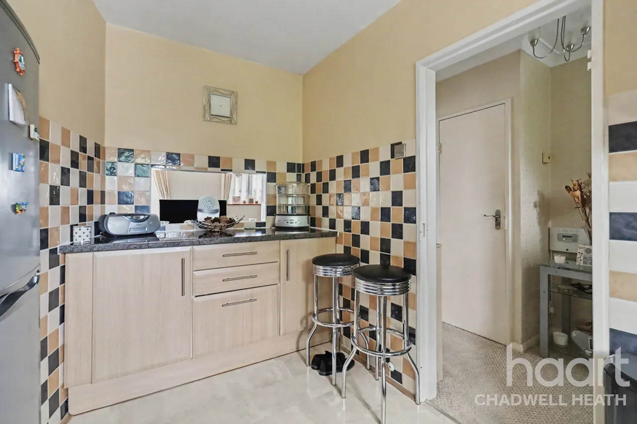 Padnall Road, Romford, RM6, photo 5