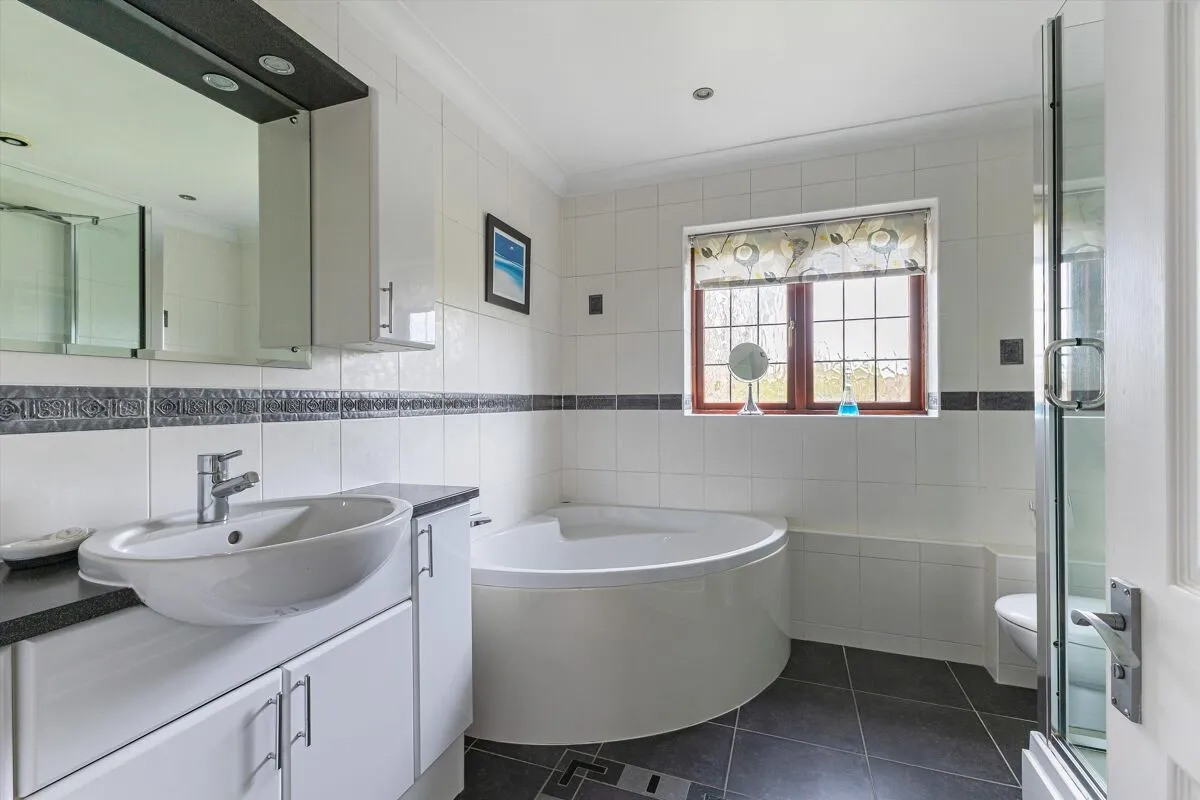 Anners Close, Egham, TW20, photo 10