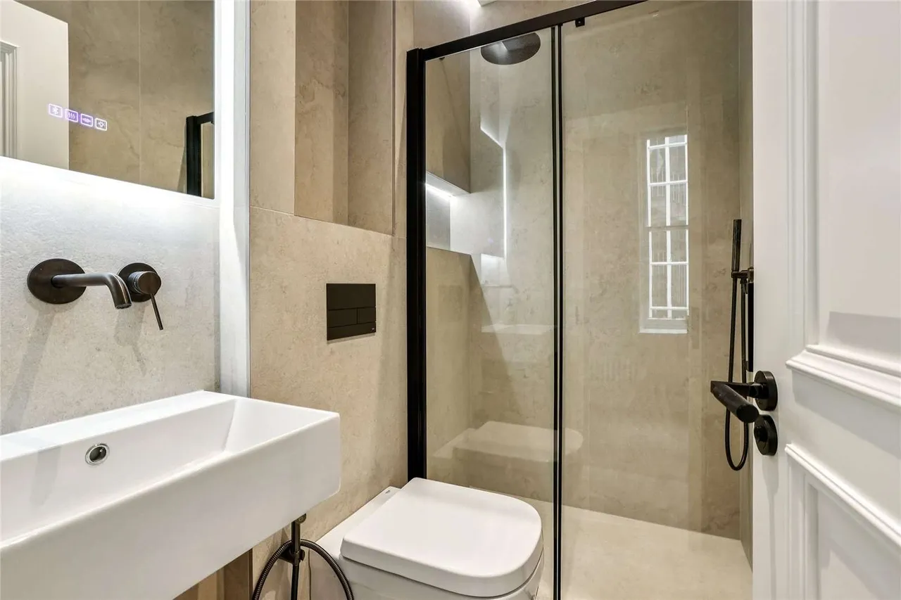 Buckingham Street, London, WC2N, photo 15