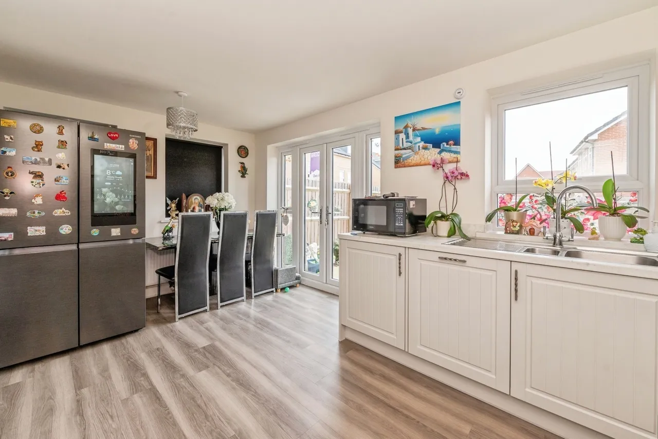 Eveleigh Gardens, Hullbridge, Hockley, Essex, SS5, photo 6