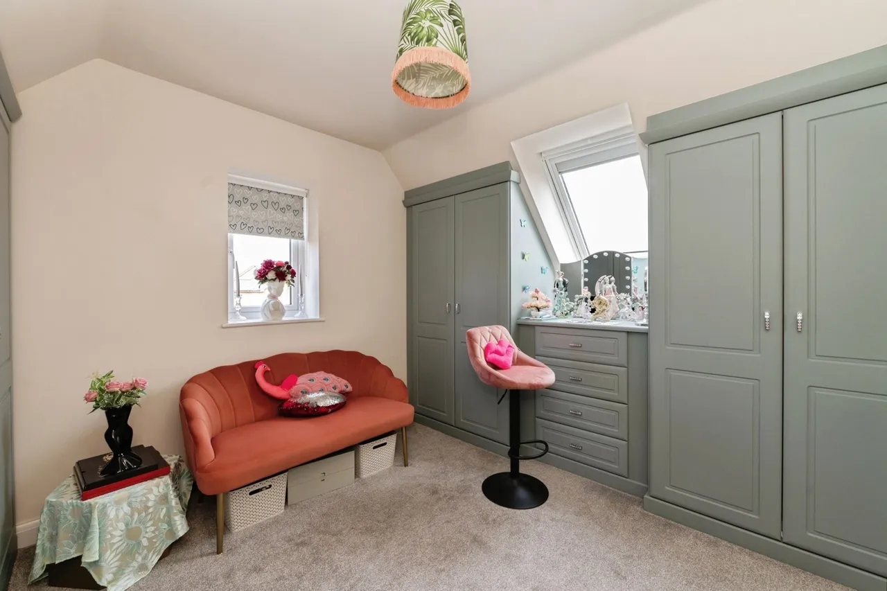 Eveleigh Gardens, Hullbridge, Hockley, Essex, SS5, photo 13