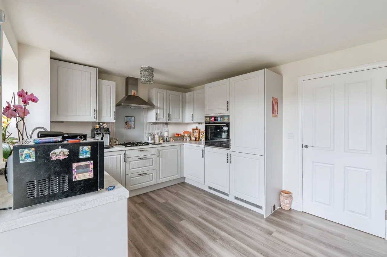 Eveleigh Gardens, Hullbridge, Hockley, Essex, SS5, photo 7