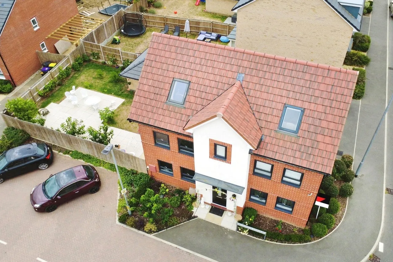 Eveleigh Gardens, Hullbridge, Hockley, Essex, SS5, photo 2