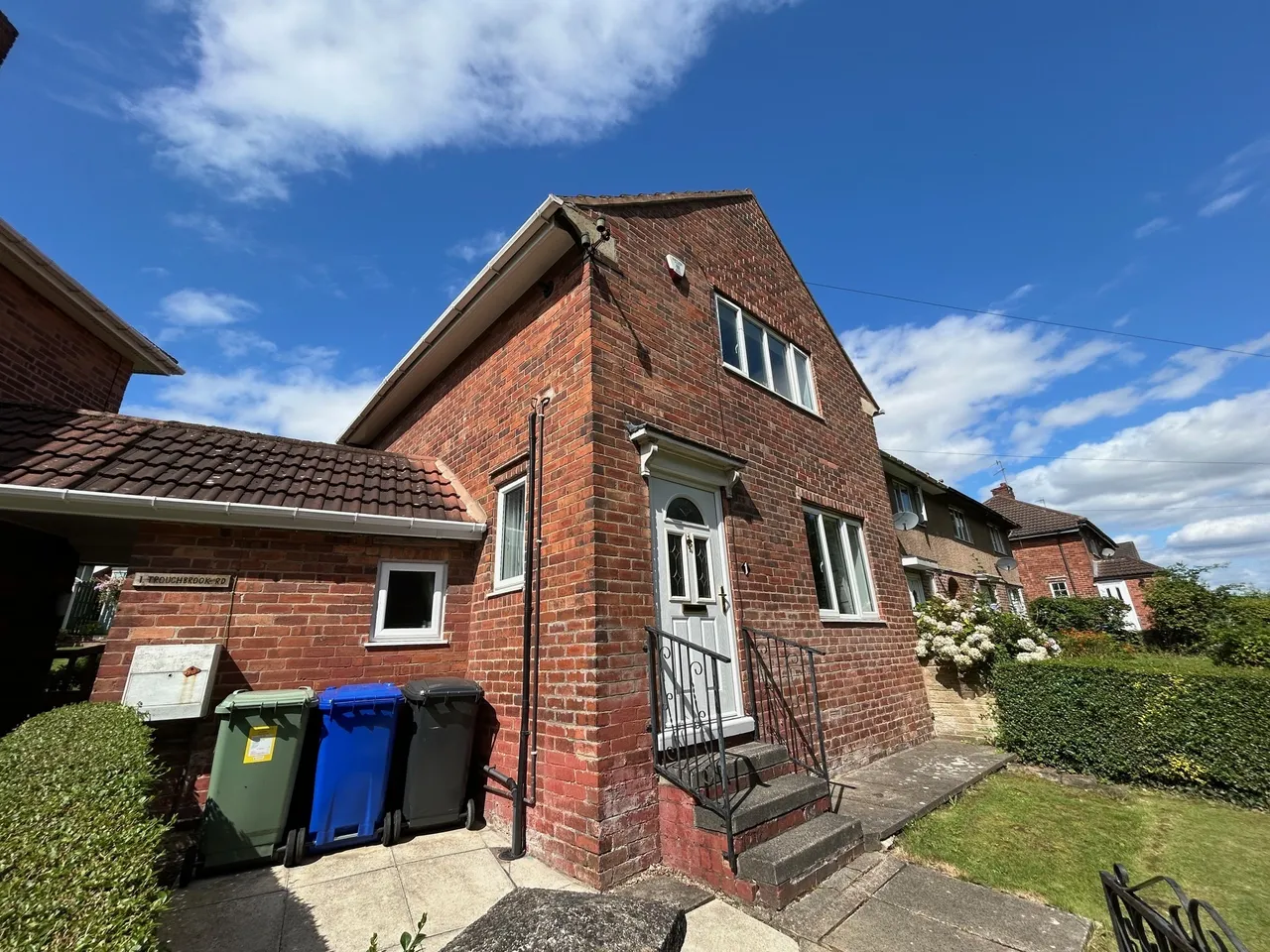 Troughbrook Road, Hollingwood, S43, photo 2