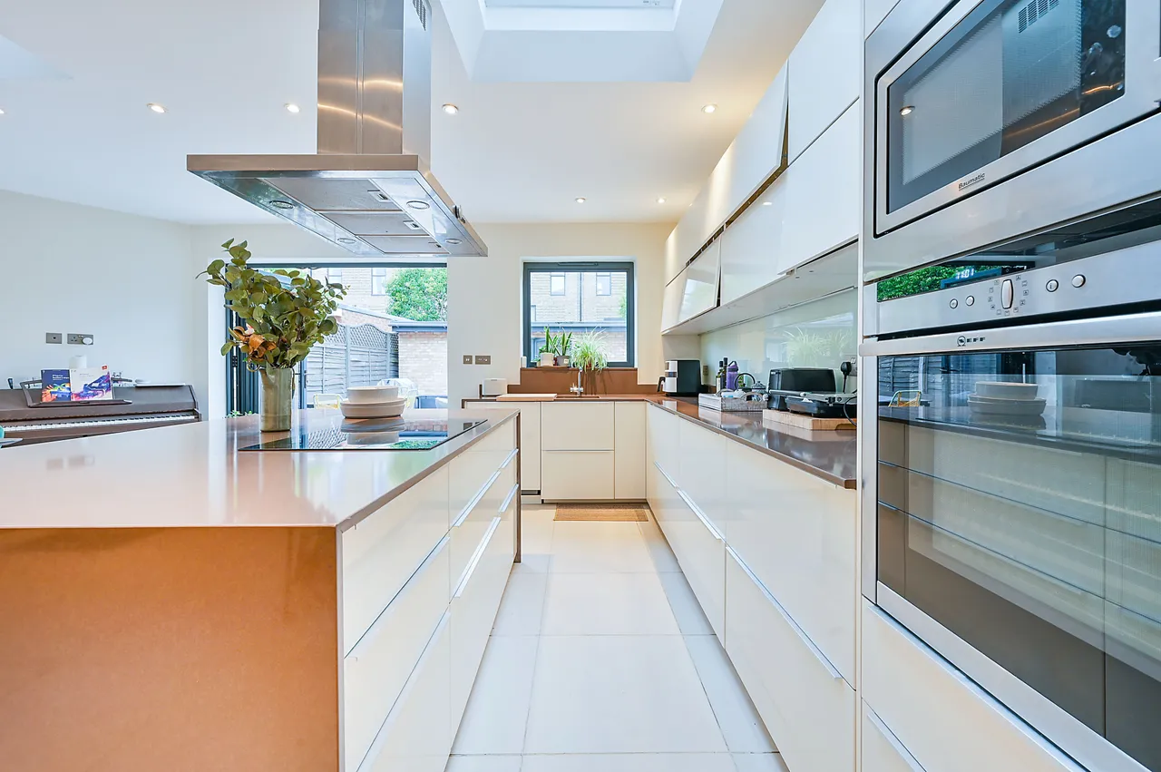 6 Ashfield Road, London, photo 9