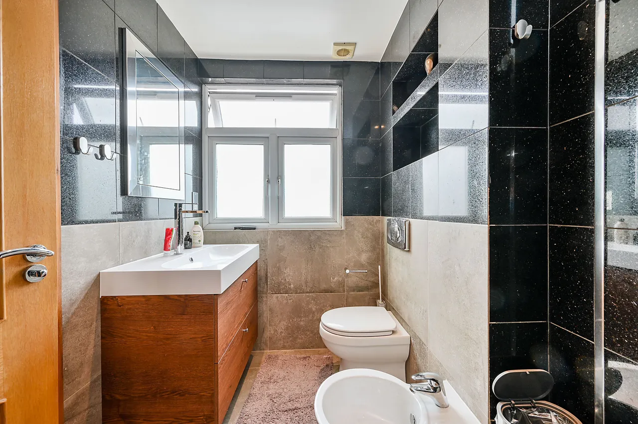 6 Ashfield Road, London, photo 11