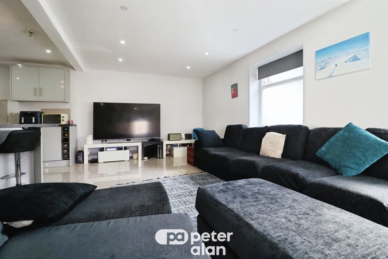 Pearl Street, Cardiff, CF24, photo 8