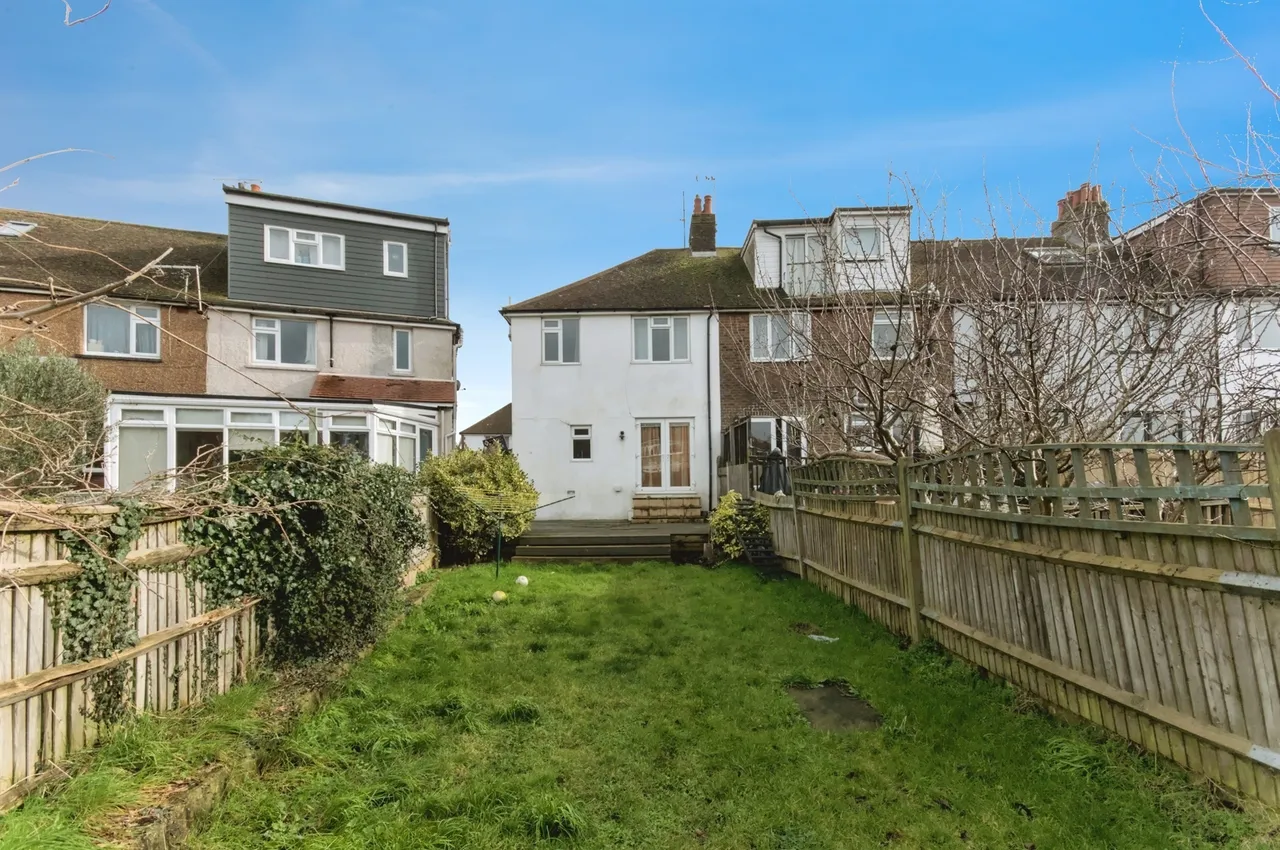 Queens Crescent, Eastbourne, BN23, photo 4