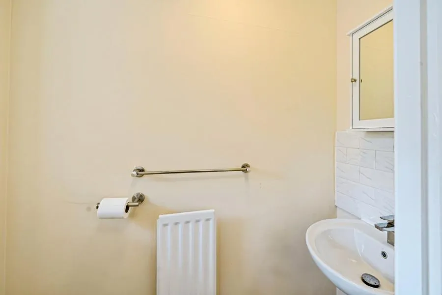 Friarscroft Way, Aylesbury, HP20, photo 13