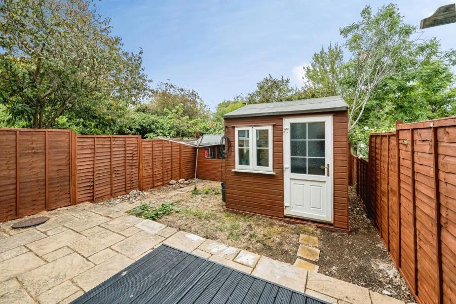 Friarscroft Way, Aylesbury, HP20, photo 17