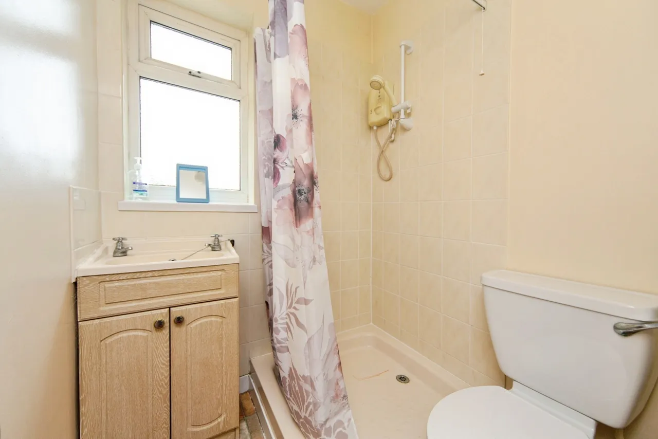 Valley Road, Wirral, CH62, photo 11