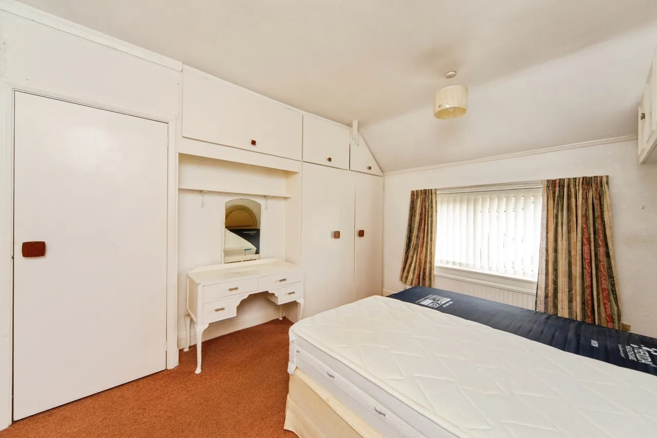 Valley Road, Wirral, CH62, photo 8