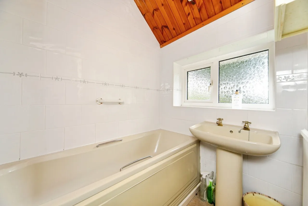 Valley Road, Wirral, CH62, photo 12