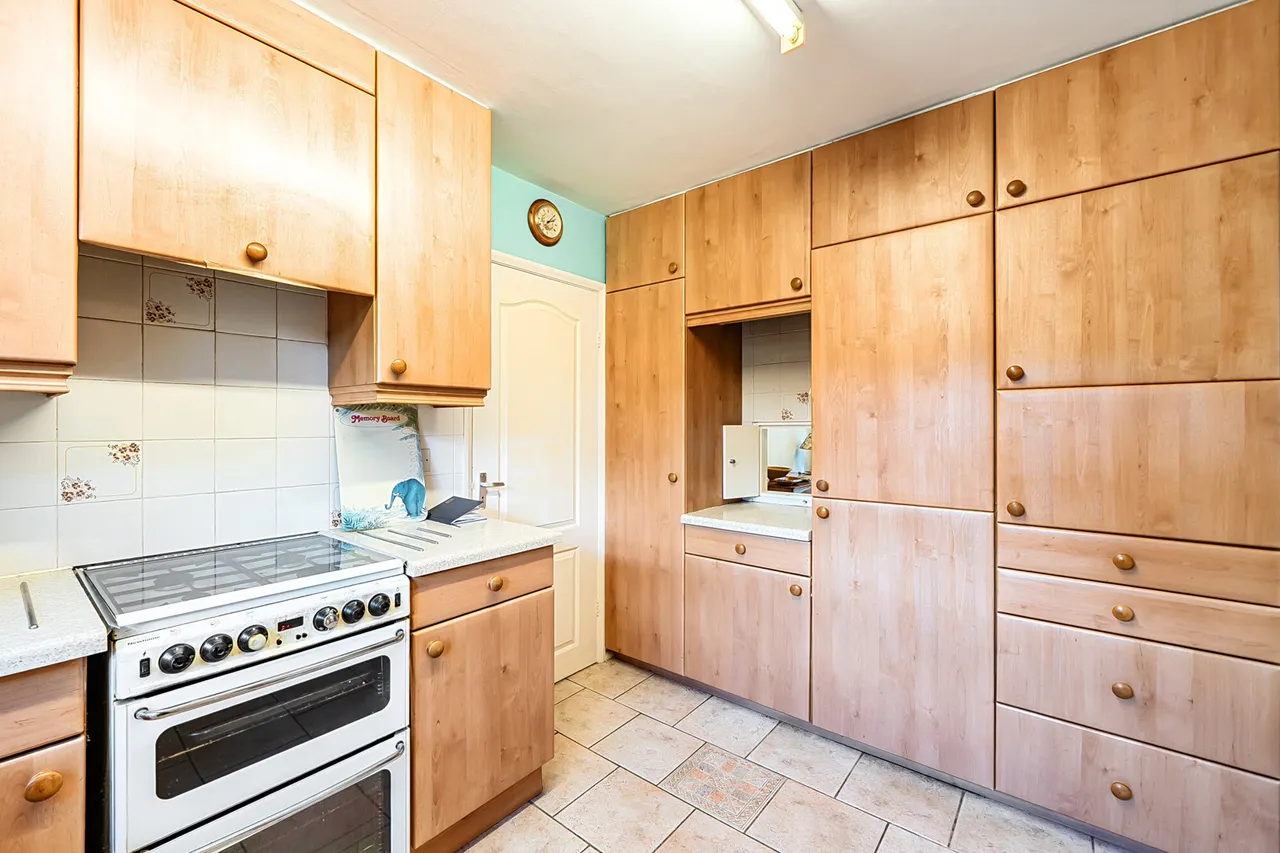Park Avenue, Ruislip, HA4, photo 13