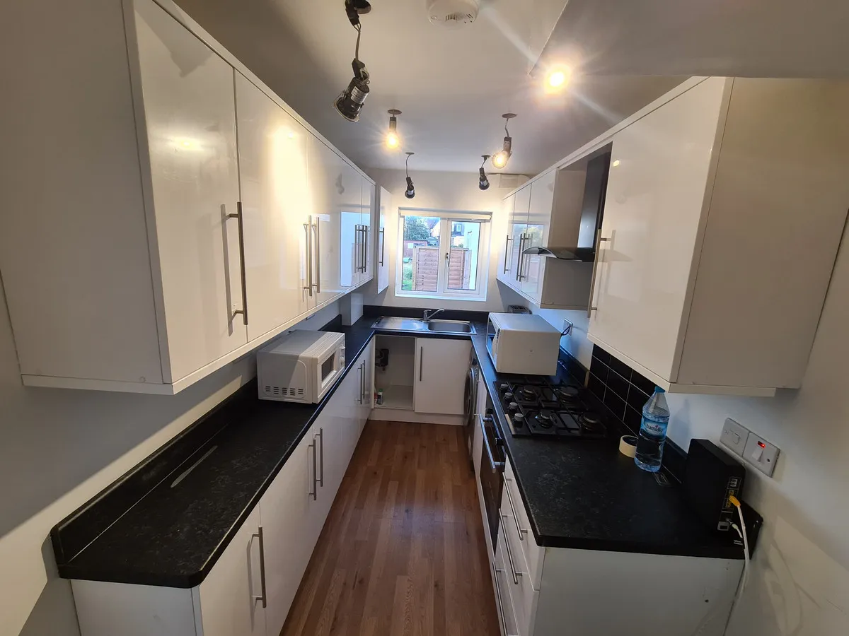 Oakleigh Avenue, Edgware, HA8, photo 5