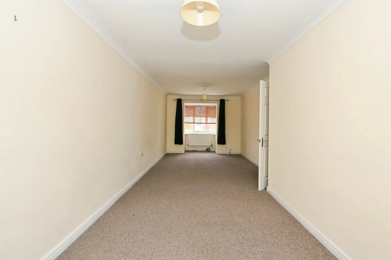 Aston Close, Yaxley, PE7, photo 3