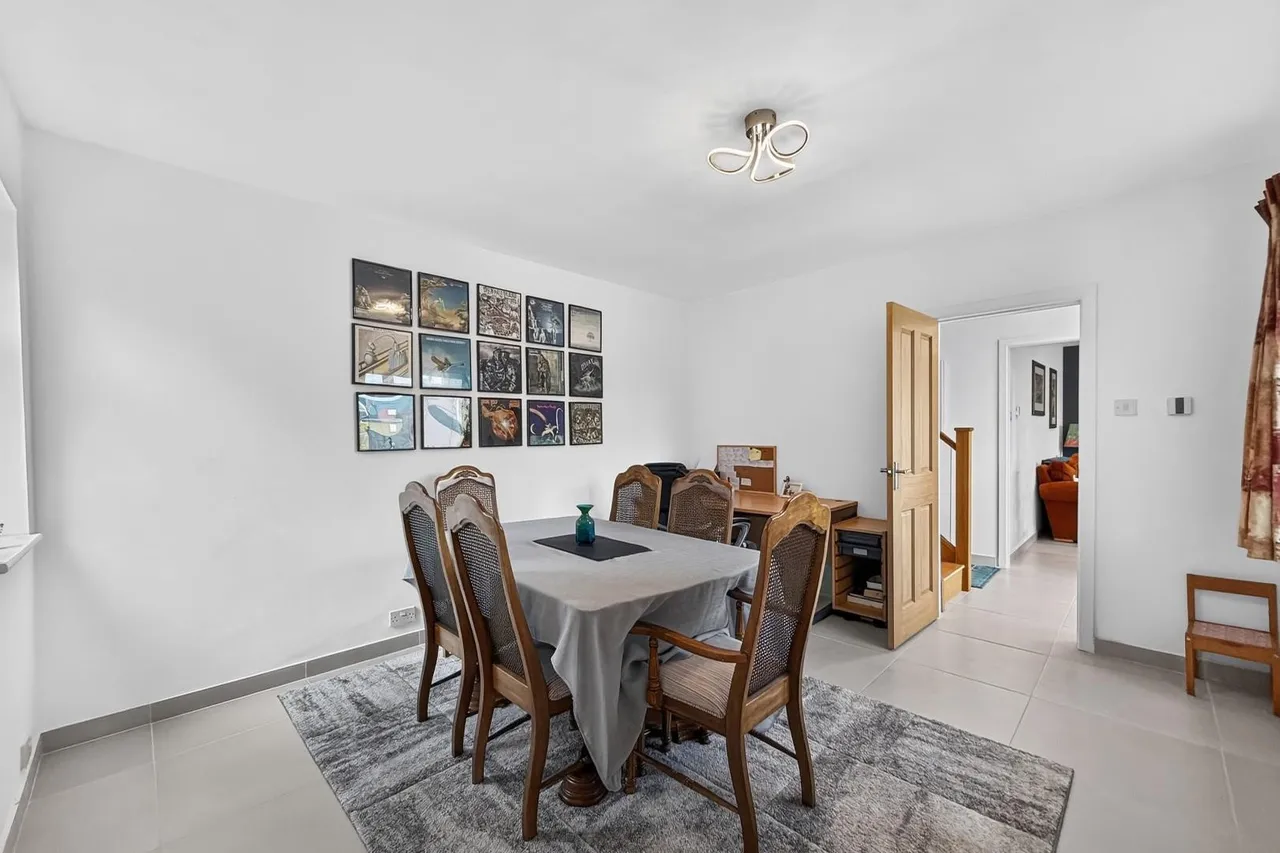 Winmarith Drive, Hale Barns, WA15, photo 14
