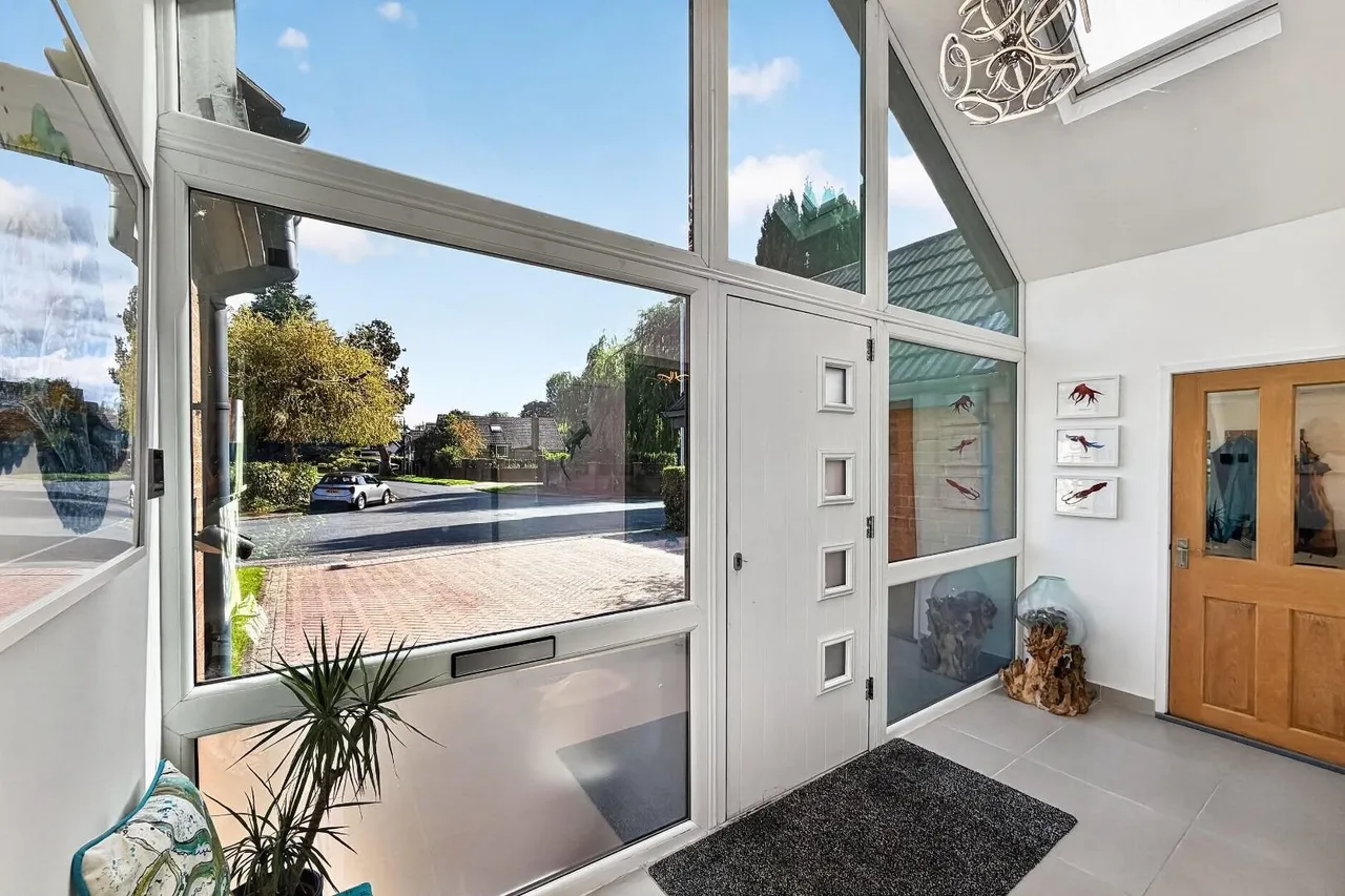 Winmarith Drive, Hale Barns, WA15, photo 17