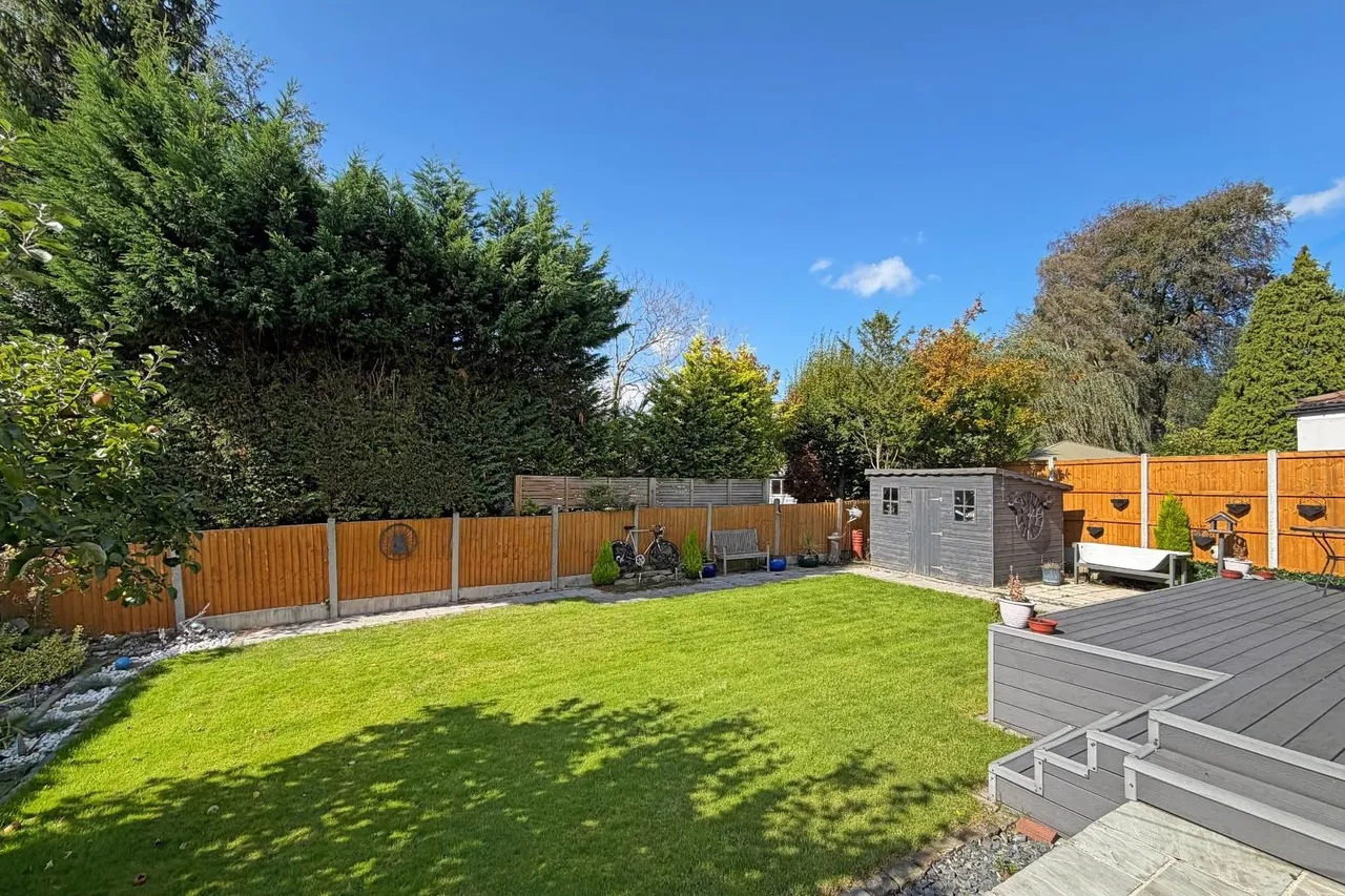 Winmarith Drive, Hale Barns, WA15, photo 6