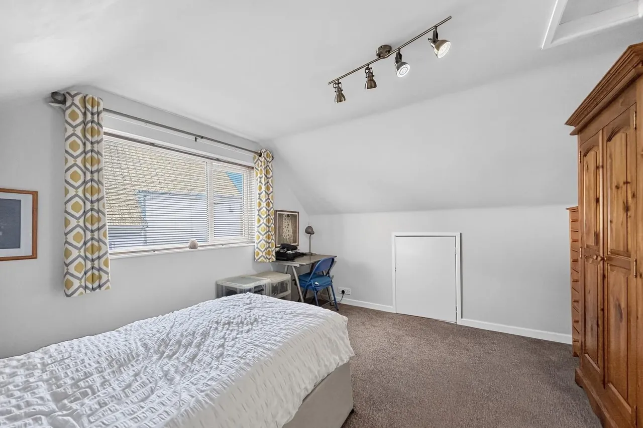 Winmarith Drive, Hale Barns, WA15, photo 26