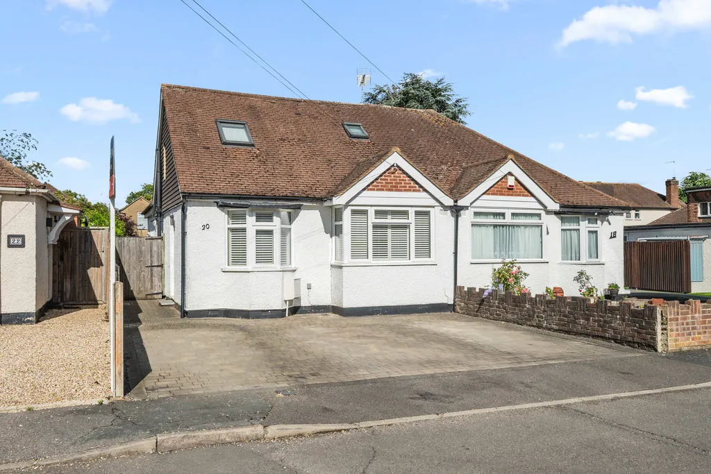 Linden Close, New Haw KT15 3HG, photo 14