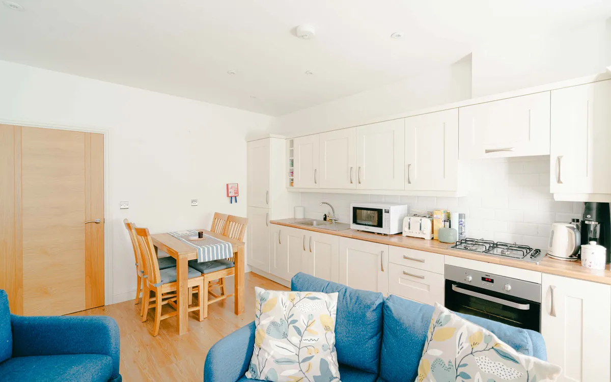 Midland Way, Thornbury, BS35, photo 4