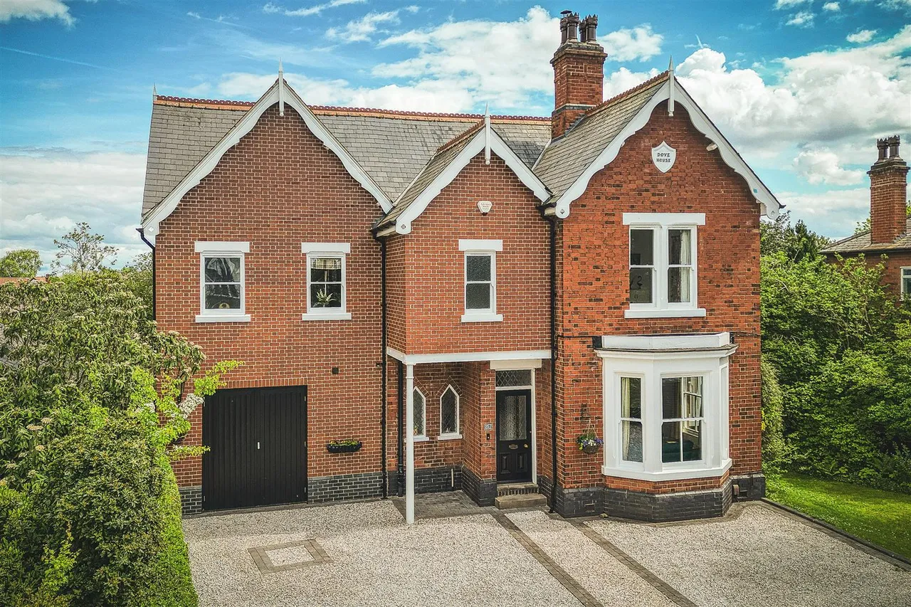 Station Road, Mickleover, photo 47