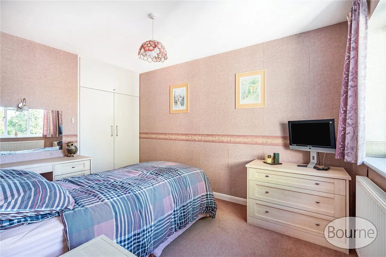 Hermitage Road, St Johns, GU21, photo 9