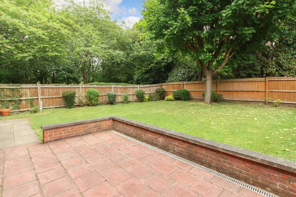 Caister Close, Hemel Hempstead, Hertfordshire, HP2 4UQ, photo 15