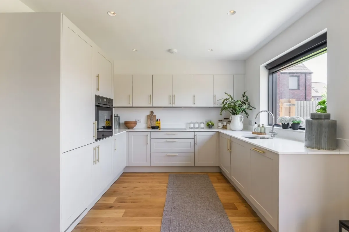 Medland Close Cranleigh GU6, photo 2