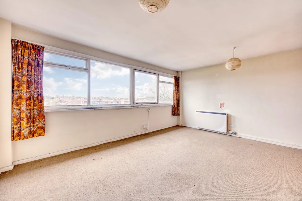 1 bed flat for sale — Cyna Court, Wanstead