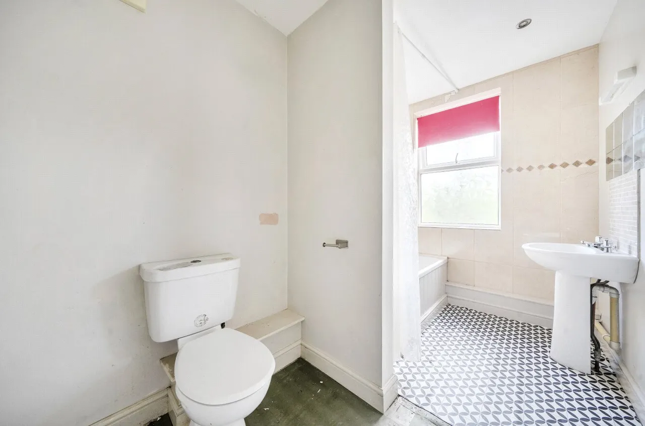 Waterloo Road, Llandrindod Wells, Powys, LD1 6BL, photo 15