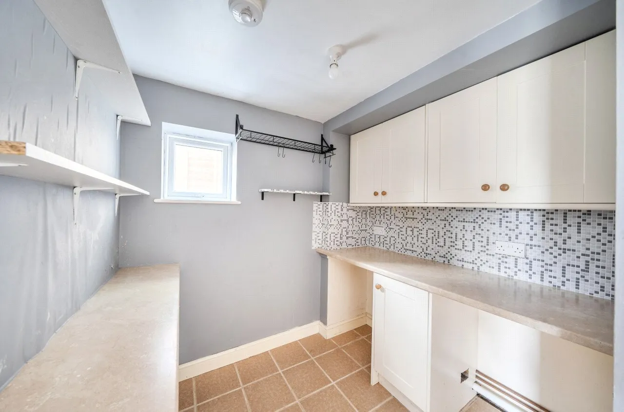 Waterloo Road, Llandrindod Wells, Powys, LD1 6BL, photo 10