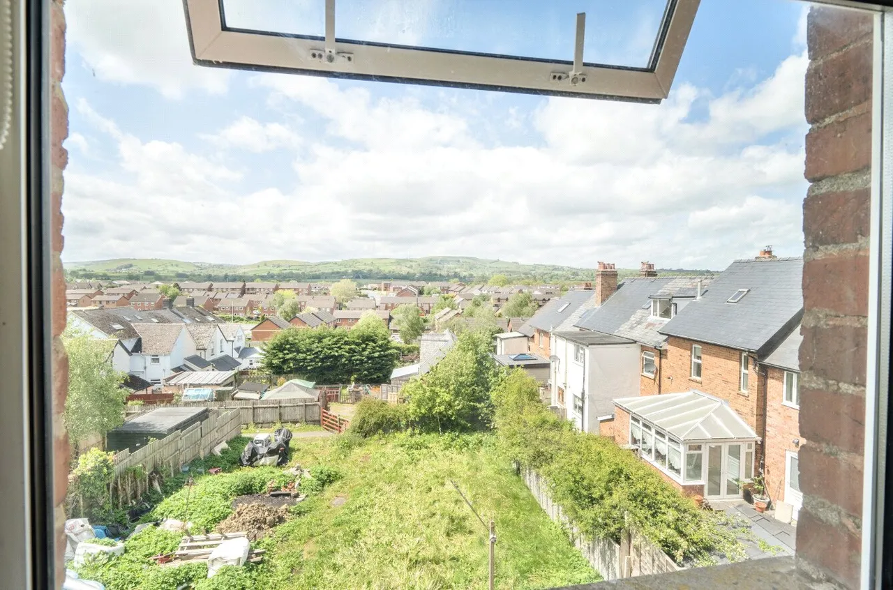 Waterloo Road, Llandrindod Wells, Powys, LD1 6BL, photo 2